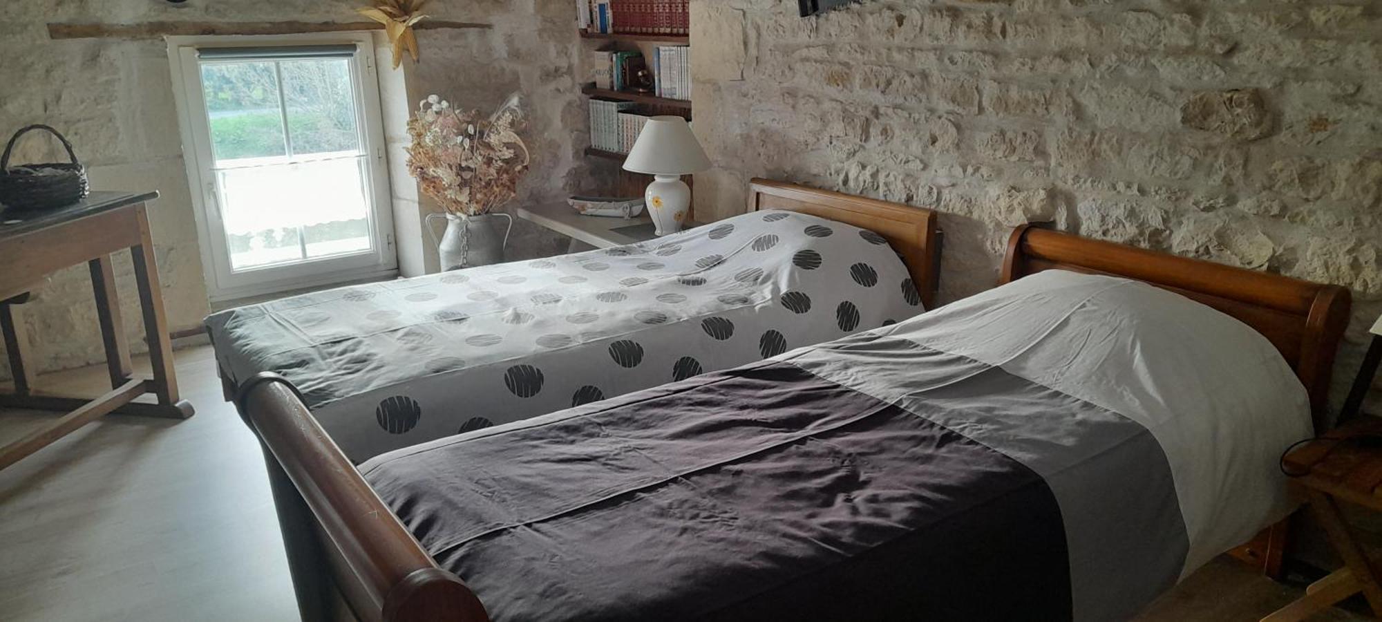 Marais Poitevin Bord Riviere Peche ,Barque, Velos, Wifi, Linge, Cheminee, Cuisine, Terrain De Boules La Taillee ภายนอก รูปภาพ
